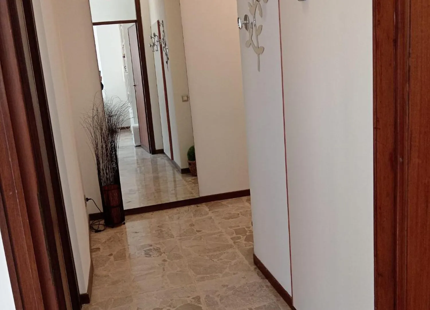 Studio with sofa bed Milan Apartment